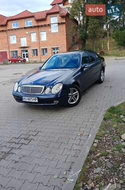 Седан Mercedes-Benz E-Class 2003 в Межгорье