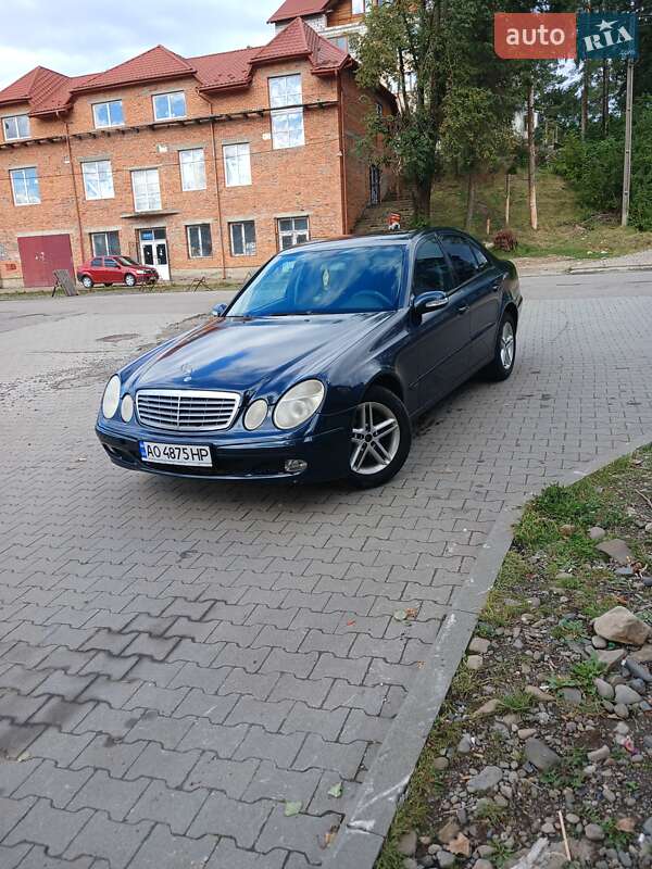 Mercedes-Benz E-Class 2003