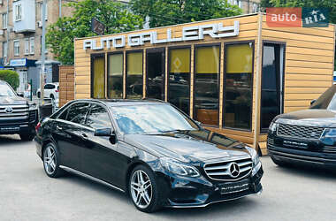 Седан Mercedes-Benz E-Class 2015 в Киеве