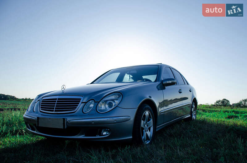 Седан Mercedes-Benz E-Class 2003 в Борисполі