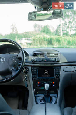 Седан Mercedes-Benz E-Class 2003 в 