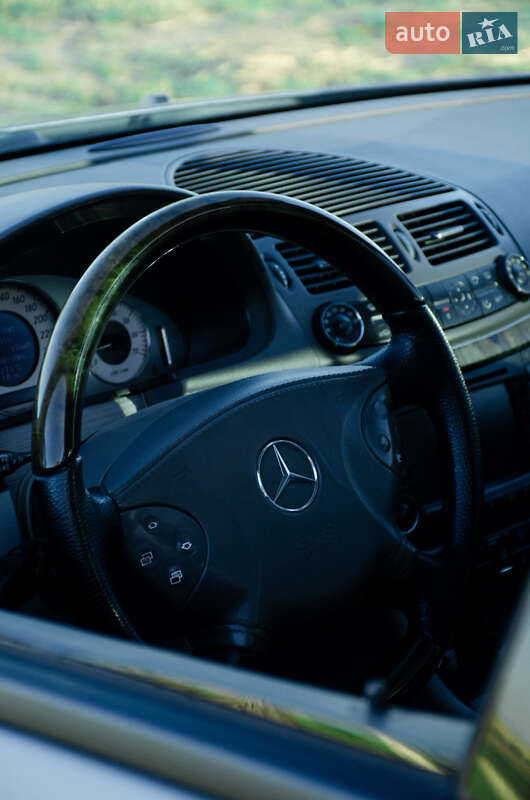 Седан Mercedes-Benz E-Class 2003 в Борисполі