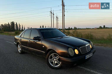 Седан Mercedes-Benz E-Class 1997 в 
