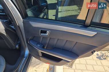 Седан Mercedes-Benz E-Class 2015 в  фото 26 Седан Mercedes-Benz E-Class 2015 в