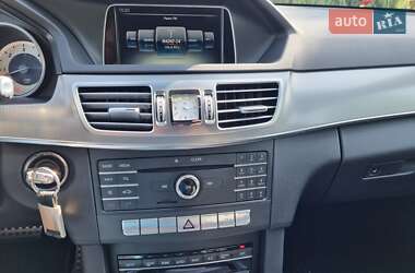 Седан Mercedes-Benz E-Class 2015 в  фото 39 Седан Mercedes-Benz E-Class 2015 в