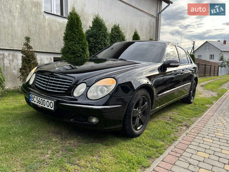 Седан Mercedes-Benz E-Class 2006 в Львове