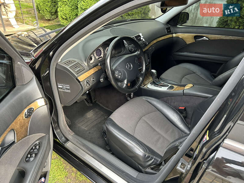 Седан Mercedes-Benz E-Class 2006 в Львове
