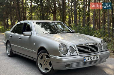 Седан Mercedes-Benz E-Class 1998 в Черкассах