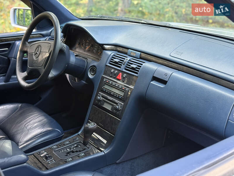 Седан Mercedes-Benz E-Class 1998 в Черкассах фото 50 Седан Mercedes-Benz E-Class 1998 в Черкассах