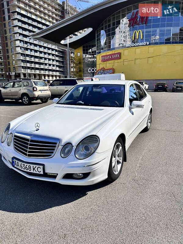 Седан Mercedes-Benz E-Class 2007 в Дымере