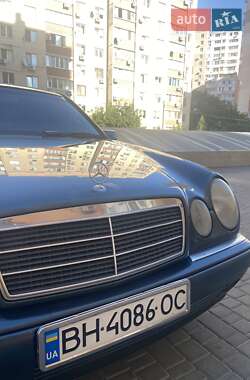 Седан Mercedes-Benz E-Class 1999 в 