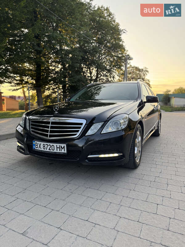 Mercedes-Benz E-Class 2011