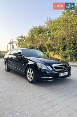 Универсал Mercedes-Benz E-Class 2011 в 