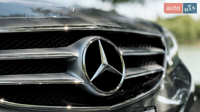 Седан Mercedes-Benz E-Class 2015 в Ровно фото 7 Седан Mercedes-Benz E-Class 2015 в Ровно