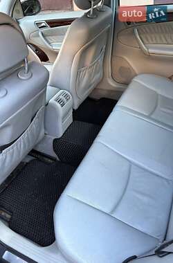 Седан Mercedes-Benz E-Class 2000 в 