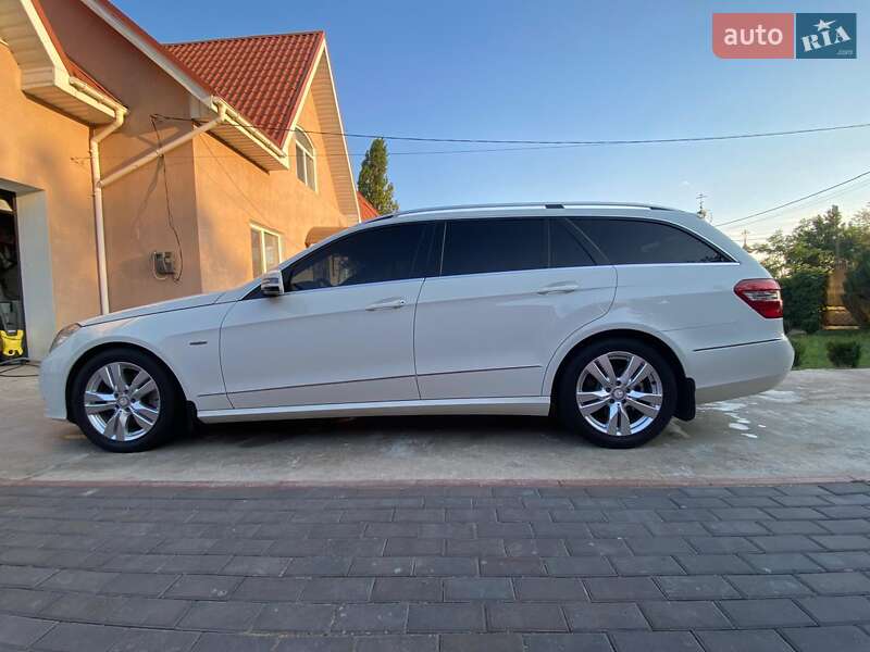 Універсал Mercedes-Benz E-Class 2010 в Южному