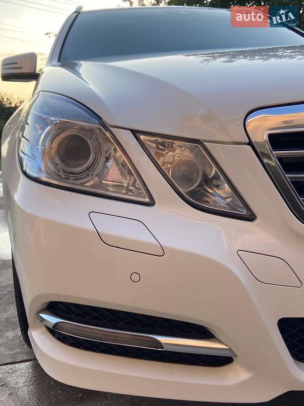 Універсал Mercedes-Benz E-Class 2010 в Южному