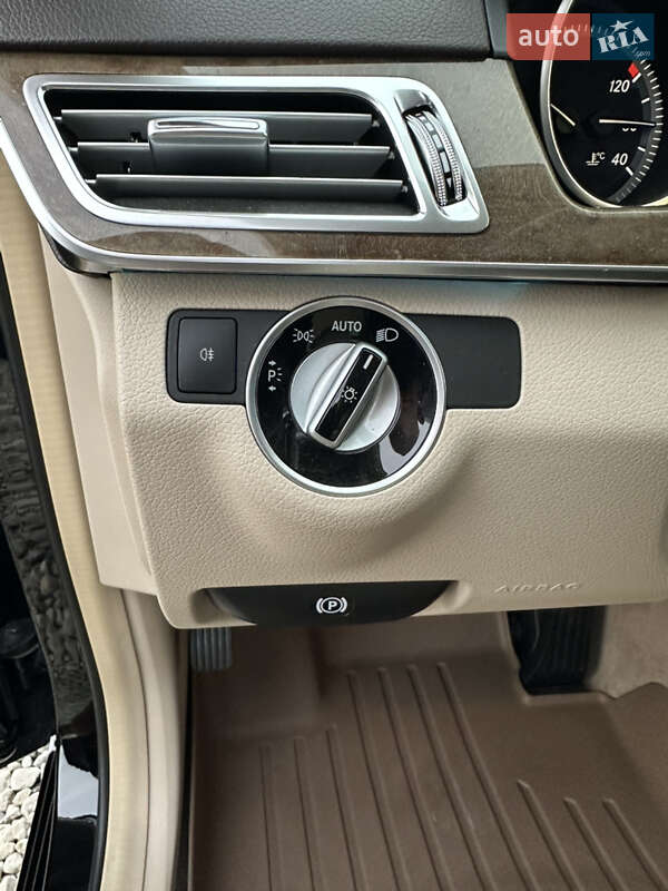 Седан Mercedes-Benz E-Class 2013 в Ивано-Франковске