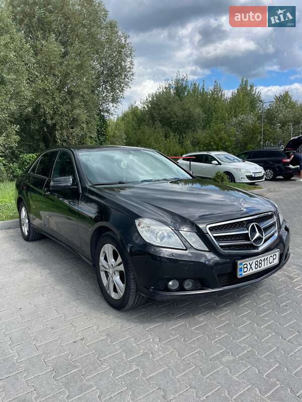 Седан Mercedes-Benz E-Class 2009 в Хмельницком