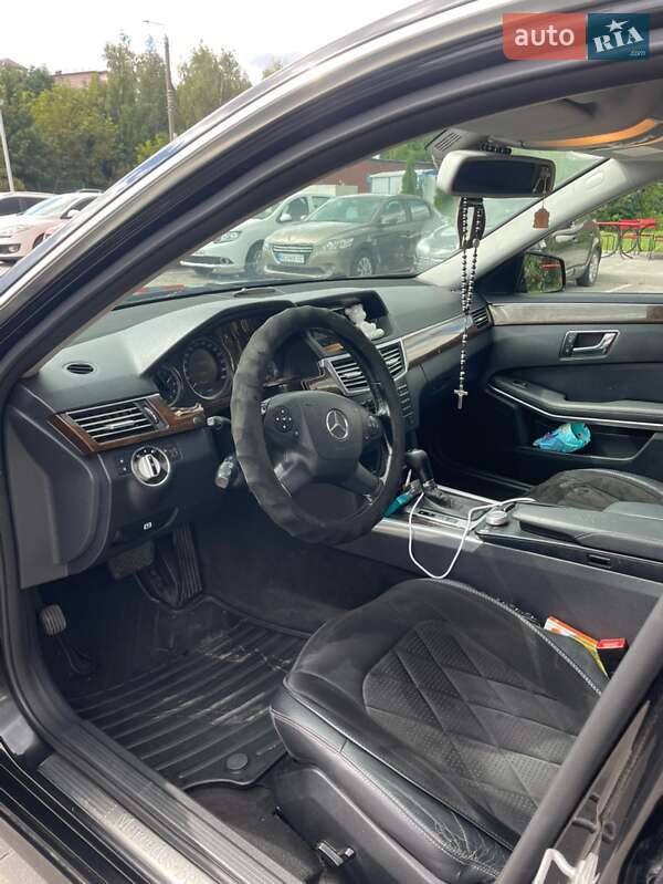 Седан Mercedes-Benz E-Class 2009 в Хмельницком