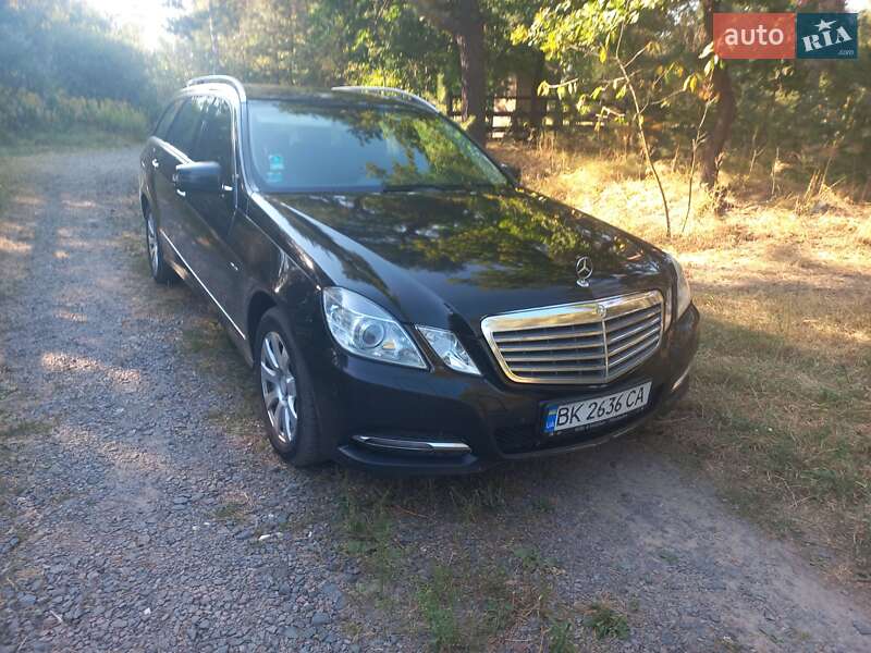 Универсал Mercedes-Benz E-Class 2010 в Луцке
