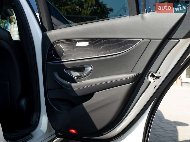 Седан Mercedes-Benz E-Class 2017 в Одесі