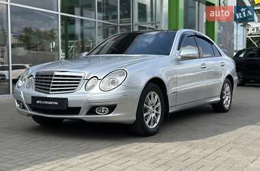 Седан Mercedes-Benz E-Class 2008 в 