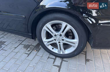 Седан Mercedes-Benz E-Class 2008 в 