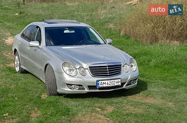 Седан Mercedes-Benz E-Class 2009 в 