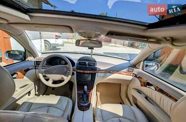 Седан Mercedes-Benz E-Class 2004 в 