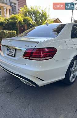 Седан Mercedes-Benz E-Class 2015 в 