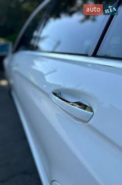 Седан Mercedes-Benz E-Class 2015 в 