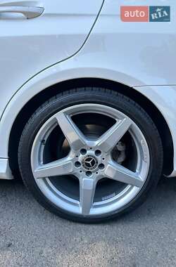 Седан Mercedes-Benz E-Class 2015 в 