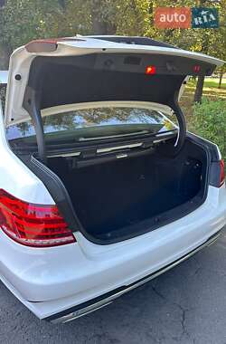 Седан Mercedes-Benz E-Class 2015 в 