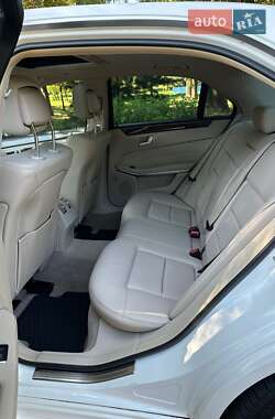 Седан Mercedes-Benz E-Class 2015 в 