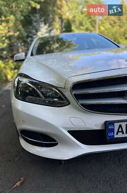 Седан Mercedes-Benz E-Class 2015 в 
