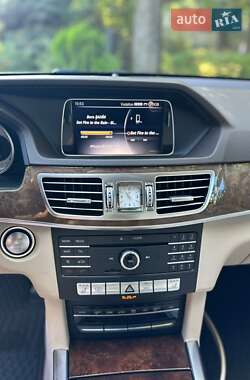 Седан Mercedes-Benz E-Class 2015 в 