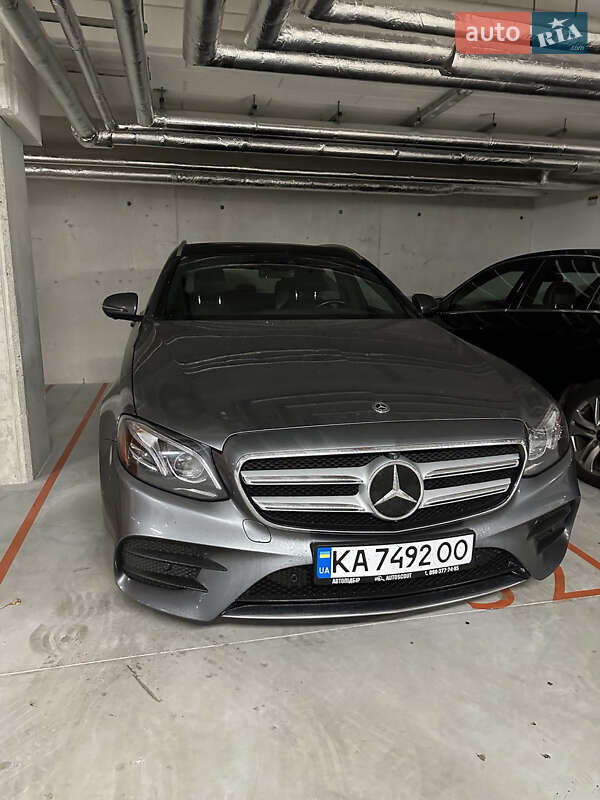 Універсал Mercedes-Benz E-Class 2017 в Львові