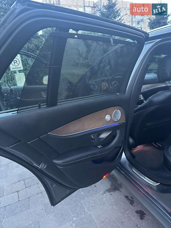 Універсал Mercedes-Benz E-Class 2017 в Львові