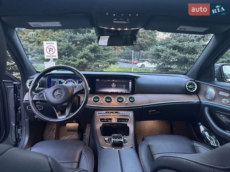 Універсал Mercedes-Benz E-Class 2017 в Львові