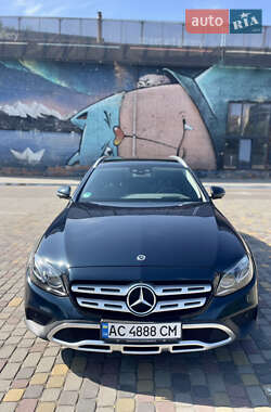 Универсал Mercedes-Benz E-Class 2017 в 