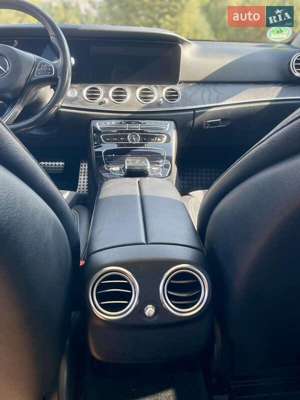 Універсал Mercedes-Benz E-Class 2017 в Луцьку