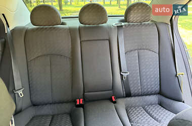 Седан Mercedes-Benz E-Class 2004 в 