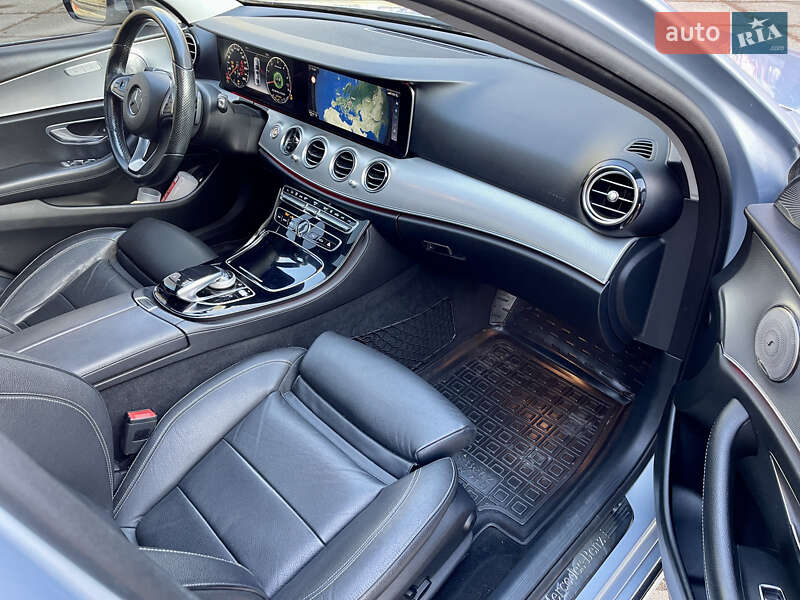 Седан Mercedes-Benz E-Class 2016 в Киеве