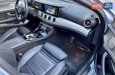 Седан Mercedes-Benz E-Class 2016 в 