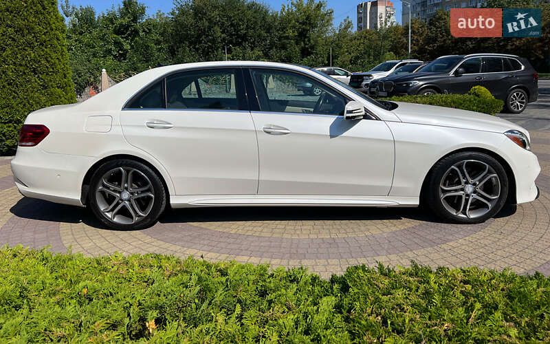 Седан Mercedes-Benz E-Class 2014 в Львове