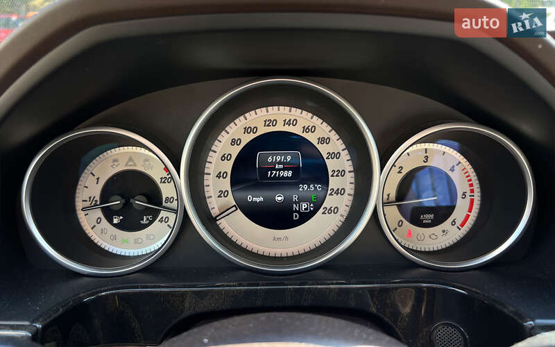 Седан Mercedes-Benz E-Class 2014 в Львове