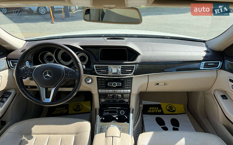 Седан Mercedes-Benz E-Class 2014 в Львове