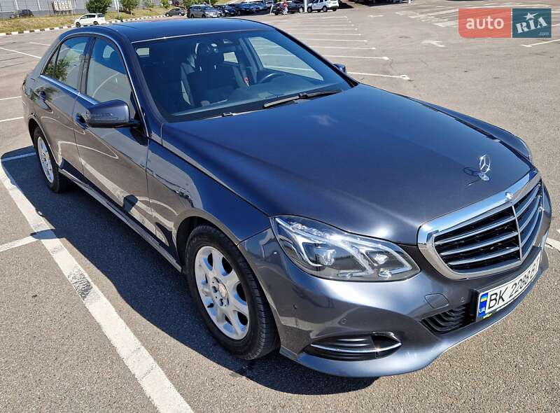 Седан Mercedes-Benz E-Class 2015 в Ровно