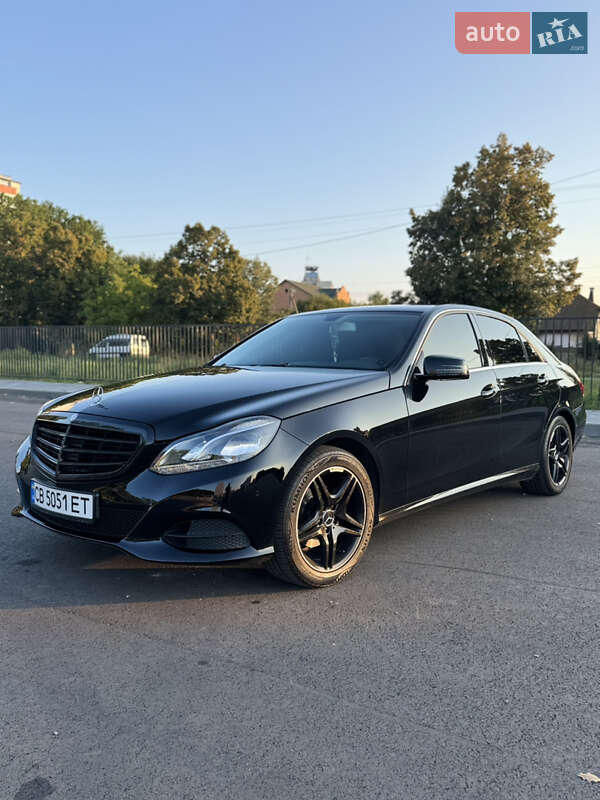 Седан Mercedes-Benz E-Class 2013 в Чернигове фото Седан Mercedes-Benz E-Class 2013 в Чернигове